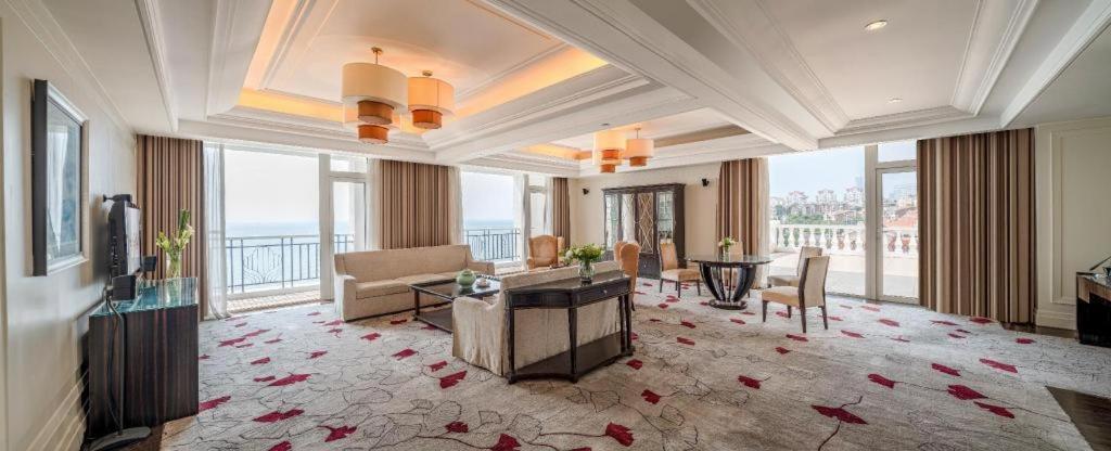 Qingdao Seaview Garden Hotel Bagian luar foto